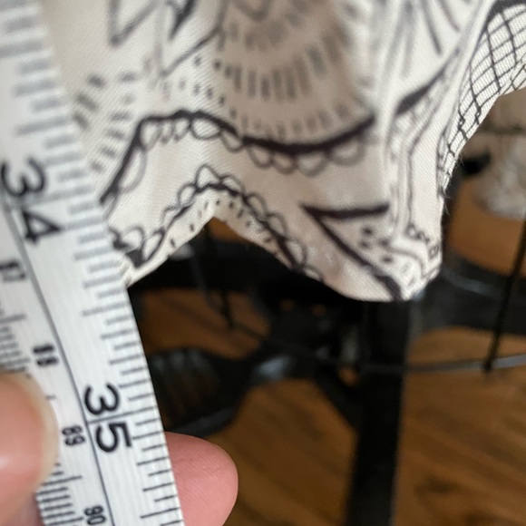 Flowing Spring/Summer Dress - Picture 10 of 11